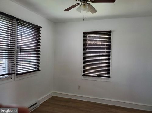 29 Bishop Holw Rd, Newtown Square PA  19073-3211 exterior