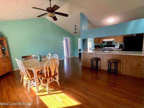 604 Casa Grande Dr, Melbourne, FL 32940-7016