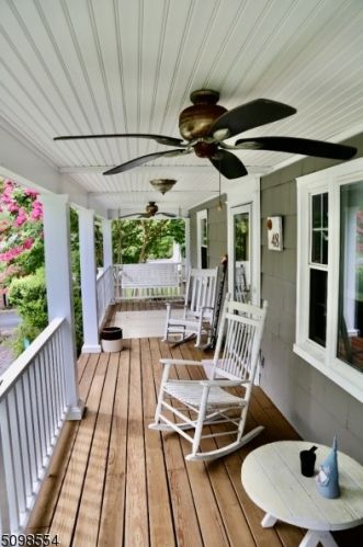 48 Perry St, Whippany NJ  07981-1910 exterior