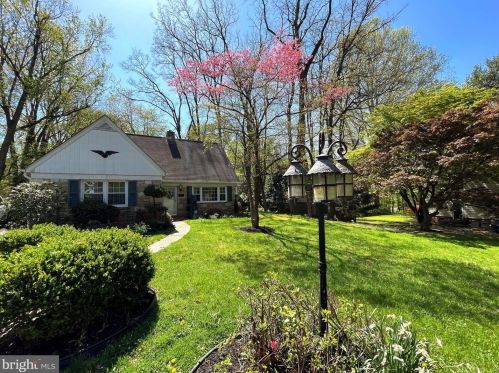 937 Gilbert Rd, Cheltenham, PA 19012-1927