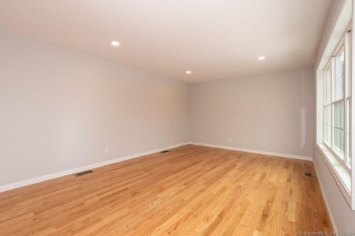 94 Lawndale Ave, Bristol CT  06010-6446 exterior