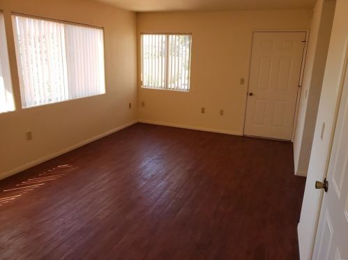 2914 Mobley St, San Diego CA 92123-3037 exterior