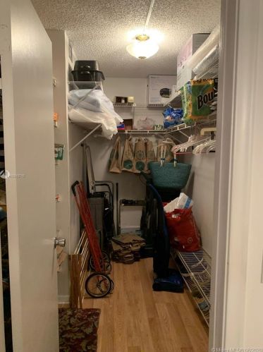 1000 128th Ter, Hollywood FL  33027-1992 exterior