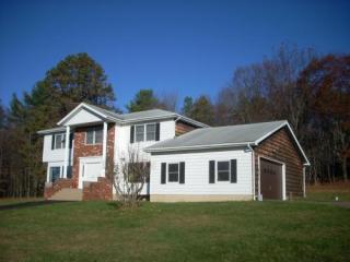 1163 Bush Rd, Cresco, PA 18326-7117