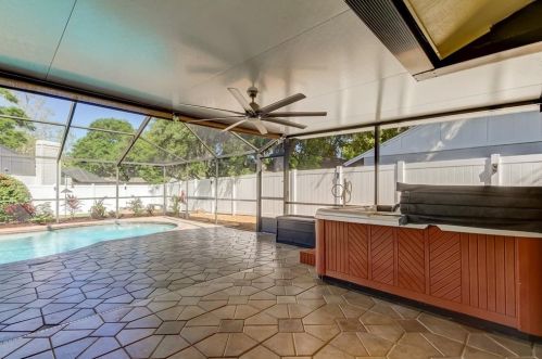 17606 Whistling Ln, Lutz FL  33549-5603 exterior