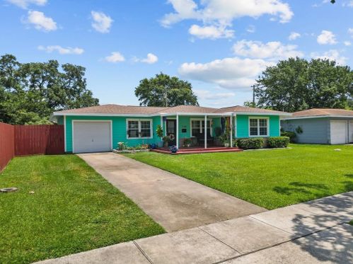 328 24th Ave, Texas City, TX 77590-6039