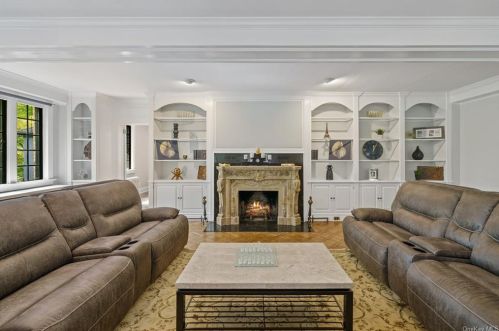 37 Fox Hill Rd, Tuxedo Park NY  10987-4227 exterior