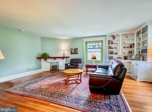 718 Columbia Ave, Lansdale PA 19446-3311 exterior