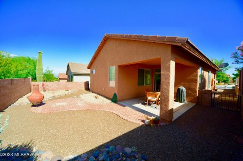 554 Chardin Dr, Green Valley, AZ 85614-5274