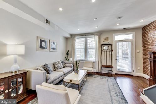 1436 D St, Washington, DC 20002-5402