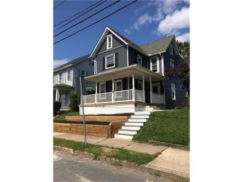 1121 2nd St, Catasauqua, PA 18032-2705