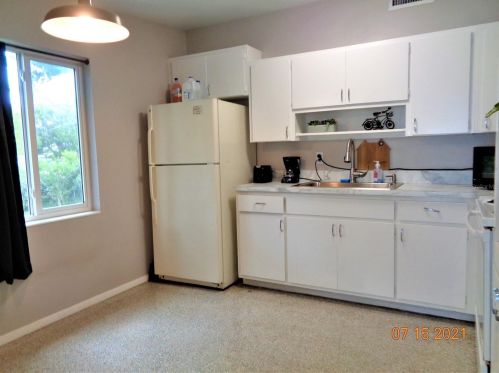 712 Oakdale Ave, Deland FL  32720-3230 exterior