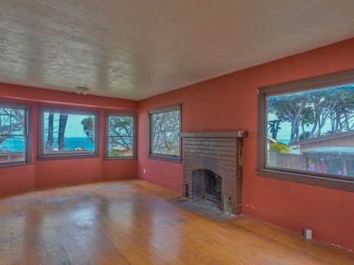 1046 Balboa Ave, Del Monte Park CA  93950-2102 exterior