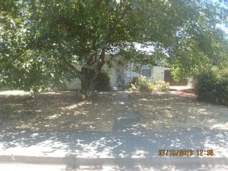 528 Johnston St, Woodland, CA 95776-4204