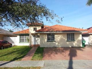 910 134th Pl, Miami, FL 33182-2265