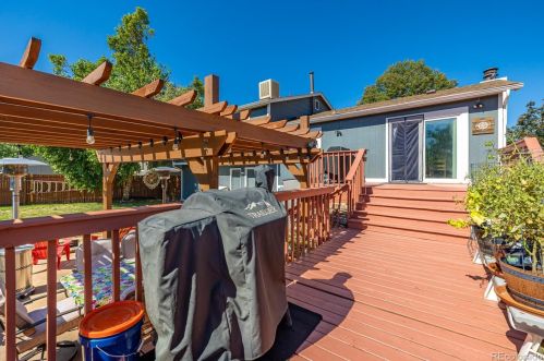 3974 Idalia St, Denver CO 80015-1406 exterior