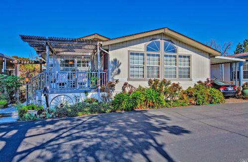 164 Larkspur Dr, Santa Rosa, CA 95409-4144