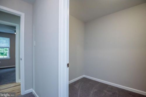 1954 Old Kirkwood Rd, Bear DE  19701-2235 exterior