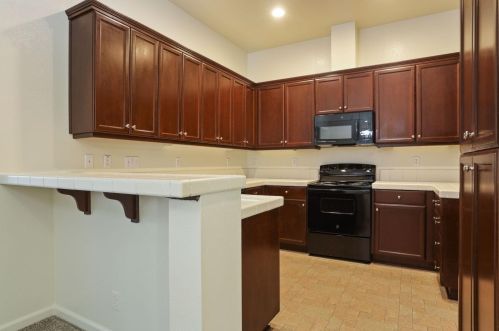 2579 Silhouettes St, Manteca CA 95337-8451 exterior