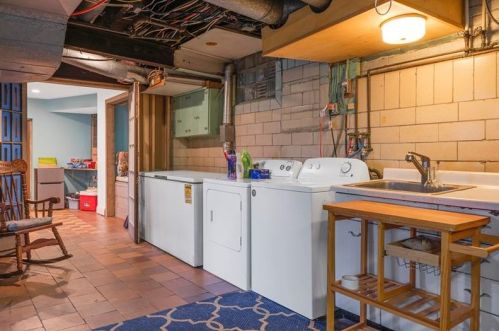 2620 10th Ave, Beaver Falls PA  15010-3711 exterior