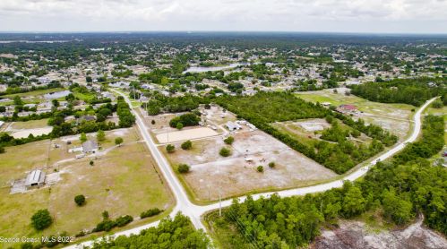 3300 Elkcam Blvd, Deltona, FL 32738-2500