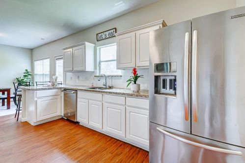 3810 Cloudbluff Ln, Richmond TX  77469-4117 exterior