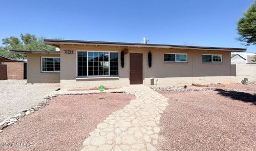 6751 38th St, Tucson, AZ 85730-1605