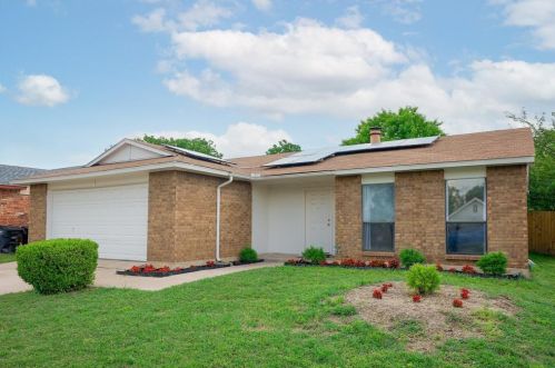 4005 Engleman St, Fort Worth TX  76137-1416 exterior