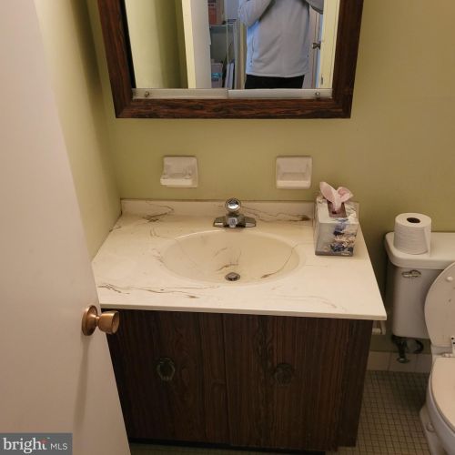 1420 Locust St, Philadelphia PA  19102-4201 exterior