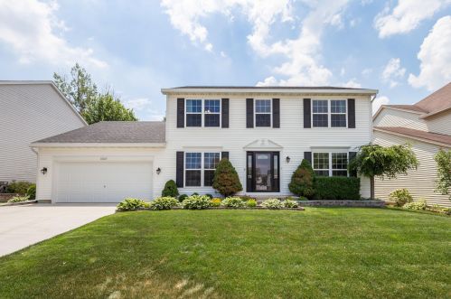 10105 67th St, Kenosha, WI 53142-7528