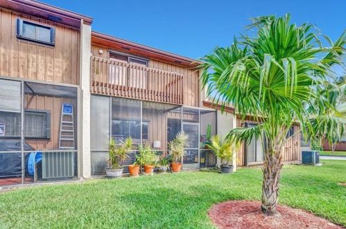 1652 14 Ter, Hollywood FL 33020-2520 exterior