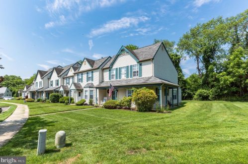 120 Knoll Dr, Blenheim, NJ 08012-5417