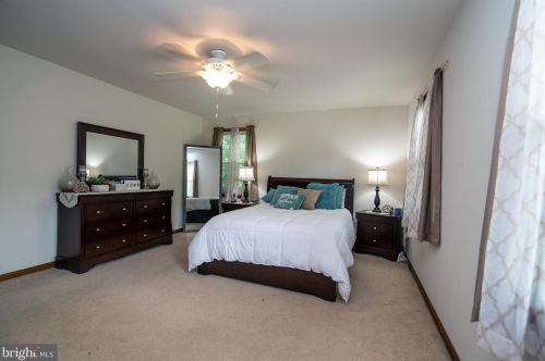 6104 Fox Point Rd, Fredericksburg VA  22407-8330 exterior