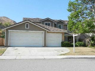 17014 La Vida Ct, Fontana CA  92337-7912 exterior