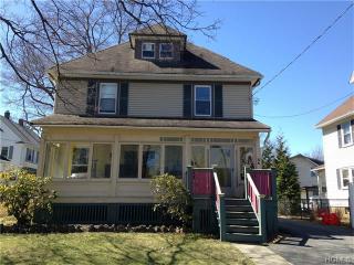 84 South St, Warwick, NY 10990