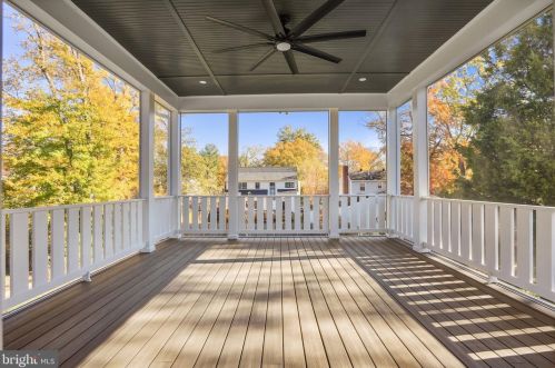 608 Jackson St, Falls Church VA  22046-2828 exterior