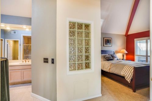 2082 Stonefield Ln, Santa Rosa CA  95403-0951 exterior