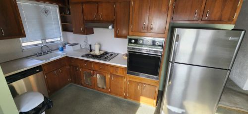 1466 44th St, North Bergen, NJ 07047-2719