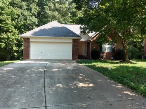 4808 Liska Ct, Charlotte, NC 28227-5710
