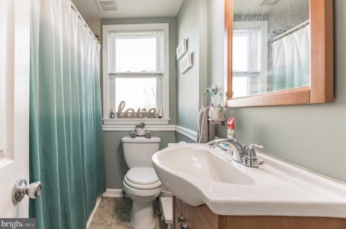 1602 Mccay Ave, Boothwyn PA 19061-3447 exterior