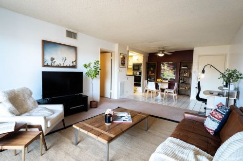 1525 Appleton St, Long Beach, CA 90802-4053