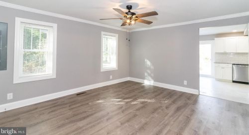 511 4th St, Laurel DE  19956-1506 exterior