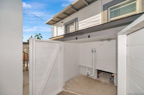28 5 St, National City CA  91950-2357 exterior