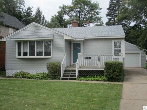 3711 3rd Ave, Hibbing, MN 55746-2912