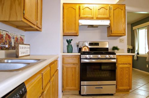 636 Q St, Rio Linda CA  95673-1427 exterior