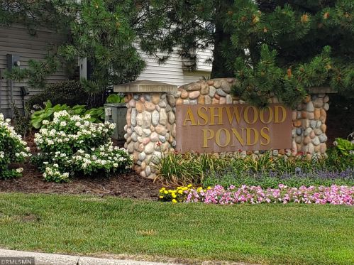 8752 Coffman Path, South Saint Paul, MN 55076-5307