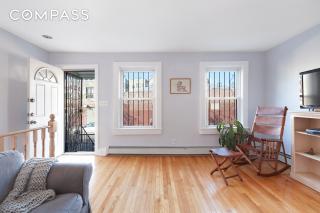 136 30th St, Brooklyn, NY 11232-1731