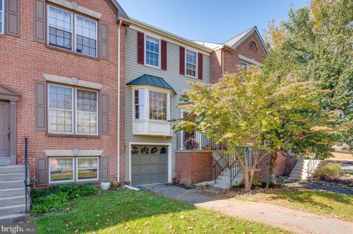 257 Davis Ave, Leesburg, VA 20175-3400