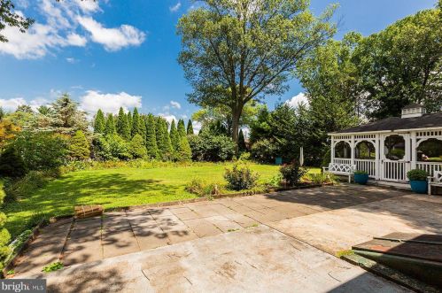 2037 Stone Mill Rd, Lancaster PA  17603-6053 exterior