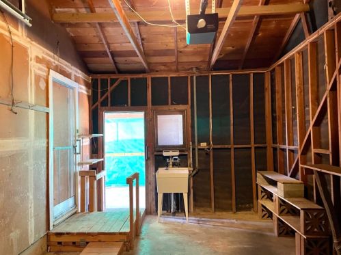 946 Fig Ln, Newman CA  95360-1106 exterior